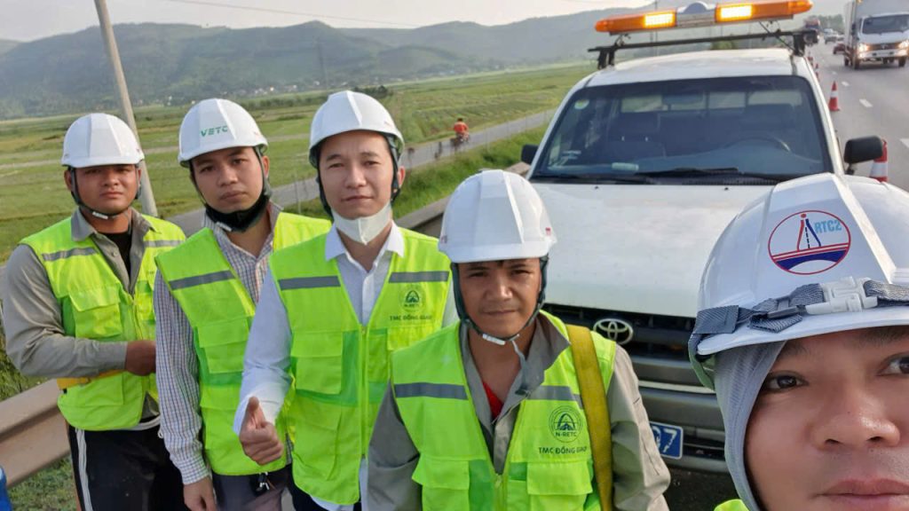NHỮNG NGƯỜI GIỮ “ĐÔI MẮT THẦN” TRÊN CAO TỐC MAI SƠN – QUỐC LỘ 45